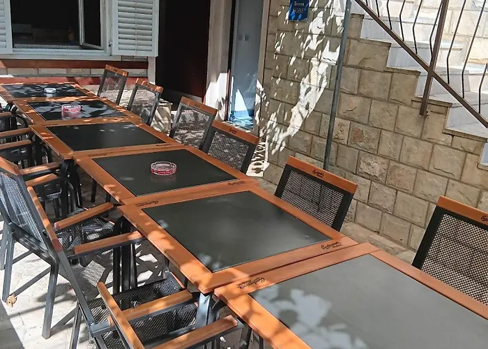 By The Sea Cove Vela Prapratna