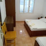 Apartman By The Sea Cove Vela Prapratna Oskorusno