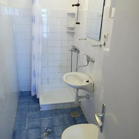 By The Sea Cove Vela Prapratna Apartment Oskorusno
